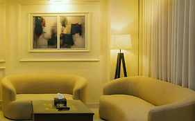 Neat Retreat 1Bhk By Winchester - Sector E-11 - Fully Equipped Apartments